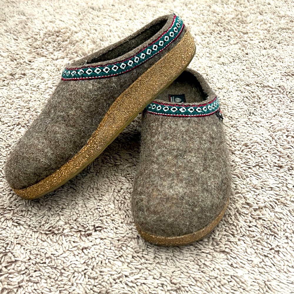 Halflin Ger wool clog slippers